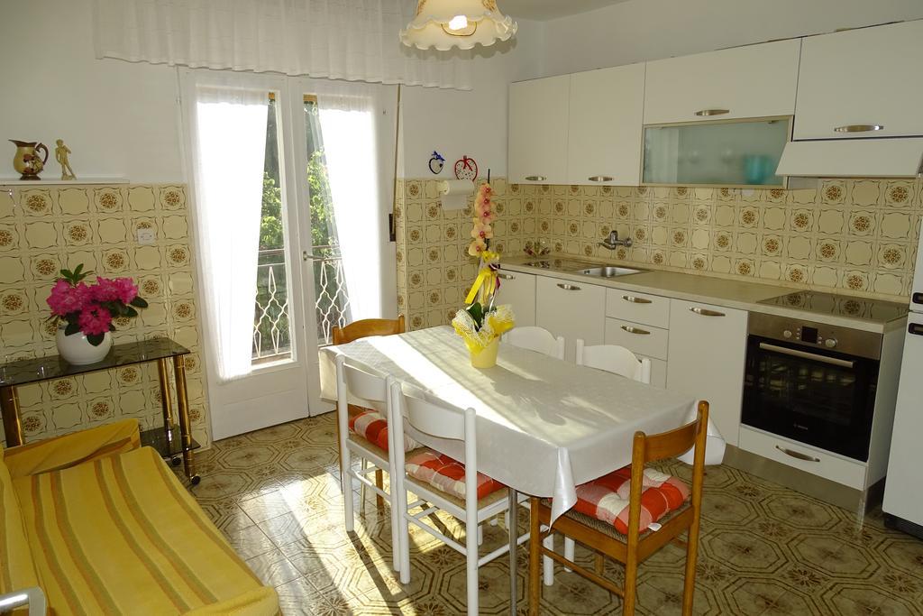Apartment Parenzana Bibali 65 A 52460-บูเย ภายนอก รูปภาพ